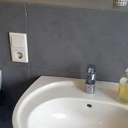 Downtown Hotel *